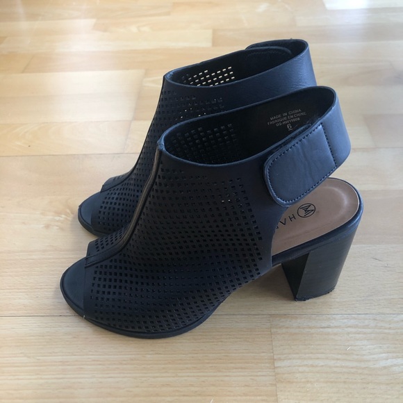 Harlow Block Heel Shoes - Picture 7 of 8